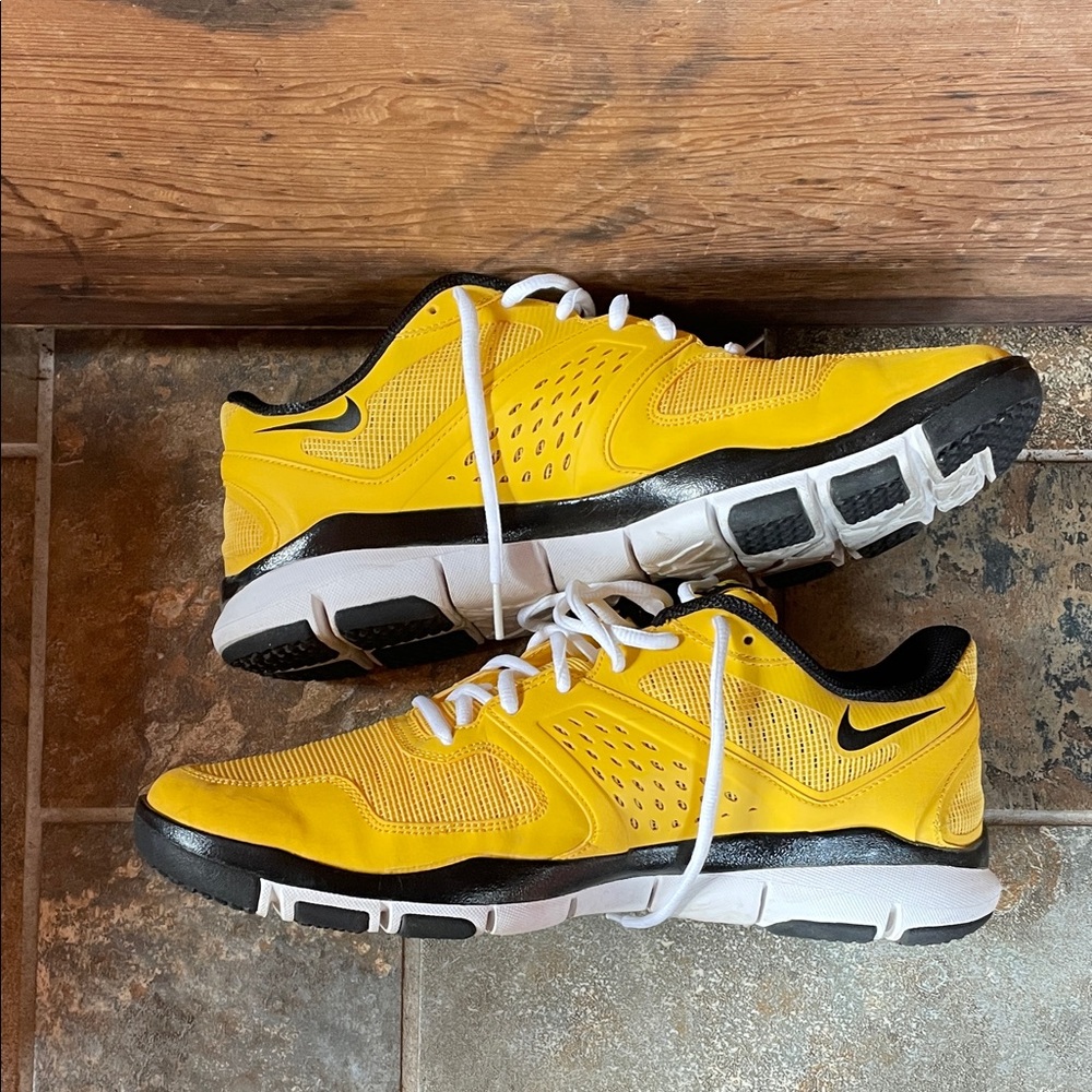 Men’s Nike Free TR2 sneakers size 12 - Picture 2 of 10